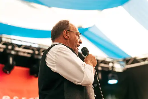 Schmalzlerfest Perlesreut 2024 Freitag: Volksfesteinzug, Perlesreuter bleMUSI Foto 2400036