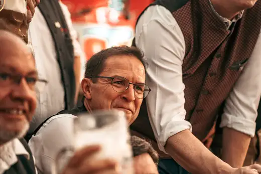Schmalzlerfest Perlesreut 2024 Freitag: Volksfesteinzug, Perlesreuter bleMUSI Foto 2400064