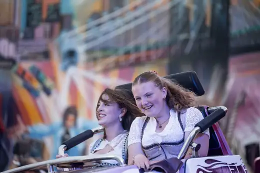 Schmalzlerfest Perlesreut 2024 Freitag: Volksfesteinzug, Perlesreuter bleMUSI Foto 2400107