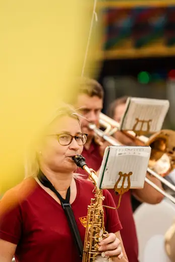 Schmalzlerfest Perlesreut 2024 Montag: Kinderzug, Tag der Betriebe, Schwaiger Buam Foto 2400715