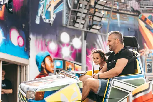 Schmalzlerfest Perlesreut 2024 Montag: Kinderzug, Tag der Betriebe, Schwaiger Buam Foto 2400757