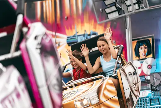 Schmalzlerfest Perlesreut 2024 Montag: Kinderzug, Tag der Betriebe, Schwaiger Buam Foto 2400770