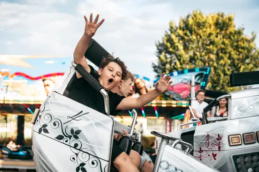 Schmalzlerfest Perlesreut 2024 Montag: Kinderzug, Tag der Betriebe, Schwaiger Buam Foto 2400794