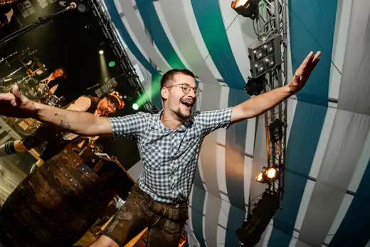 Schmalzlerfest Perlesreut 2024 Montag: Kinderzug, Tag der Betriebe, Schwaiger Buam Foto 2400827