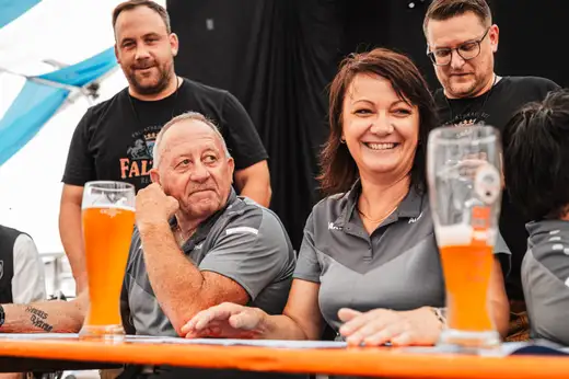 Schmalzlerfest Perlesreut 2024 Sonntag: Weißbierfrühschoppen, Schnupferwettbewerb, d Noudnigln, Verlosung Foto 2400335