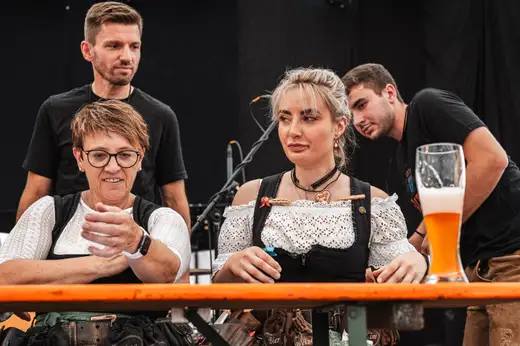 Schmalzlerfest Perlesreut 2024 Sonntag: Weißbierfrühschoppen, Schnupferwettbewerb, d Noudnigln, Verlosung Foto 2400388