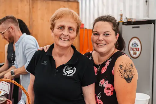 Schmalzlerfest Perlesreut 2024 Sonntag: Weißbierfrühschoppen, Schnupferwettbewerb, d Noudnigln, Verlosung Foto 2400452