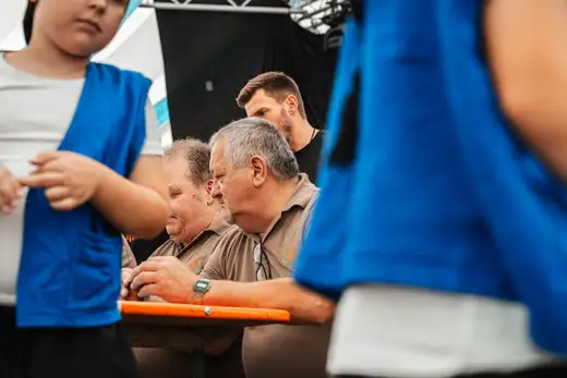 Schmalzlerfest Perlesreut 2024 Sonntag: Weißbierfrühschoppen, Schnupferwettbewerb, d Noudnigln, Verlosung Foto 2400477