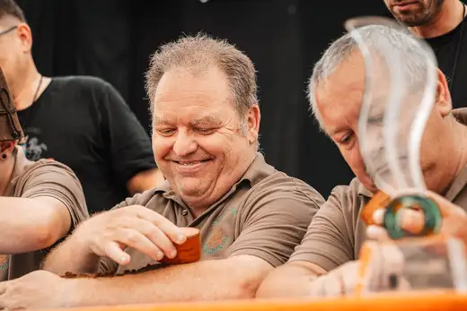 Schmalzlerfest Perlesreut 2024 Sonntag: Weißbierfrühschoppen, Schnupferwettbewerb, d Noudnigln, Verlosung Foto 2400482