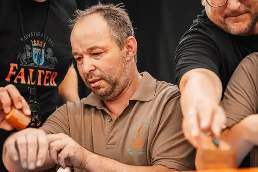 Schmalzlerfest Perlesreut 2024 Sonntag: Weißbierfrühschoppen, Schnupferwettbewerb, d Noudnigln, Verlosung Foto 2400483
