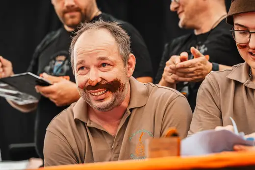 Schmalzlerfest Perlesreut 2024 Sonntag: Weißbierfrühschoppen, Schnupferwettbewerb, d Noudnigln, Verlosung Foto 2400491