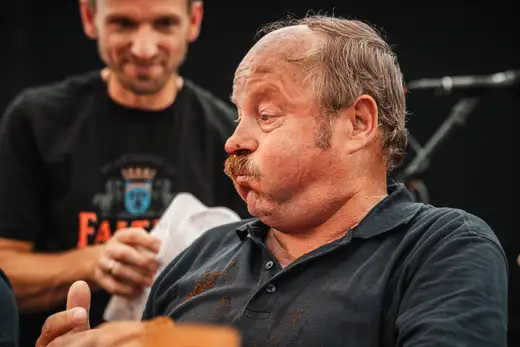 Schmalzlerfest Perlesreut 2024 Sonntag: Weißbierfrühschoppen, Schnupferwettbewerb, d Noudnigln, Verlosung Foto 2400523