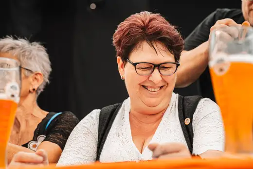 Schmalzlerfest Perlesreut 2024 Sonntag: Weißbierfrühschoppen, Schnupferwettbewerb, d Noudnigln, Verlosung Foto 2400552