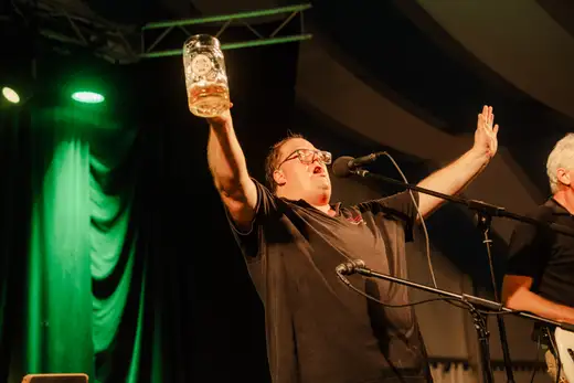 Schmalzlerfest Perlesreut 2024 Sonntag: Weißbierfrühschoppen, Schnupferwettbewerb, d Noudnigln, Verlosung Foto 2400616