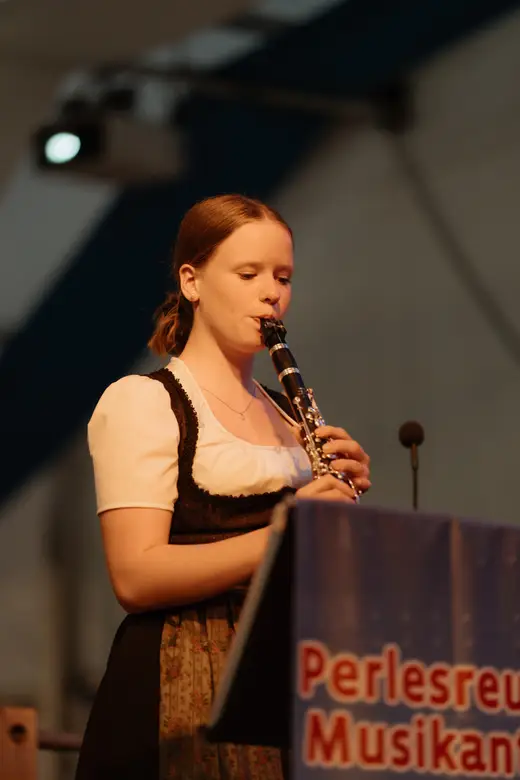 Schmalzlerfest Perlesreut 2025 Freitag: Kinder-Festzug, Perlesreuter BleMUSI Foto 2500010