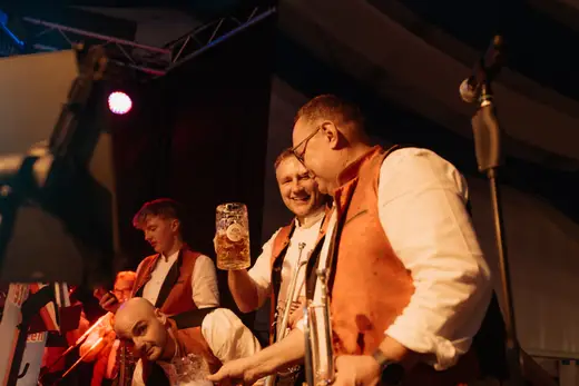 Schmalzlerfest Perlesreut 2025 Freitag: Kinder-Festzug, Perlesreuter BleMUSI Foto 2500030