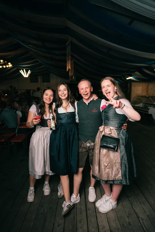 Schmalzlerfest Perlesreut 2025 Freitag: Kinder-Festzug, Perlesreuter BleMUSI Foto 2500037