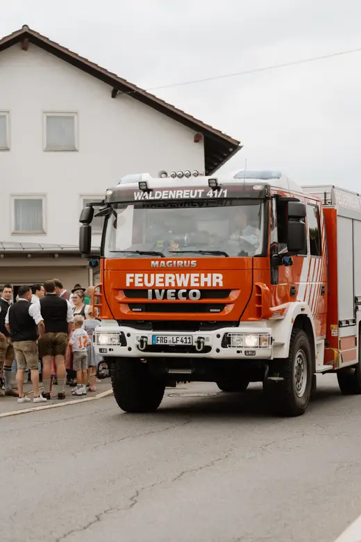 Schmalzlerfest Perlesreut 2025 Freitag: Kinder-Festzug, Perlesreuter BleMUSI Foto 2500055