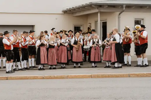 Schmalzlerfest Perlesreut 2025 Freitag: Kinder-Festzug, Perlesreuter BleMUSI Foto 2500062