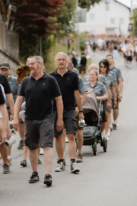Schmalzlerfest Perlesreut 2025 Freitag: Kinder-Festzug, Perlesreuter BleMUSI Foto 2500102