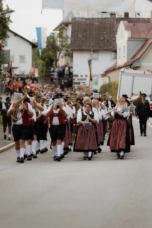 Schmalzlerfest Perlesreut 2025 Freitag: Kinder-Festzug, Perlesreuter BleMUSI Foto 2500106
