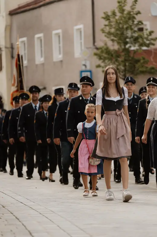 Schmalzlerfest Perlesreut 2025 Freitag: Kinder-Festzug, Perlesreuter BleMUSI Foto 2500138