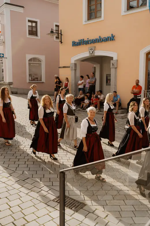 Schmalzlerfest Perlesreut 2025 Freitag: Kinder-Festzug, Perlesreuter BleMUSI Foto 2500153