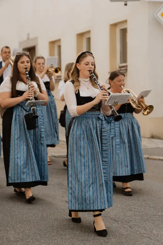 Schmalzlerfest Perlesreut 2025 Freitag: Kinder-Festzug, Perlesreuter BleMUSI Foto 2500161