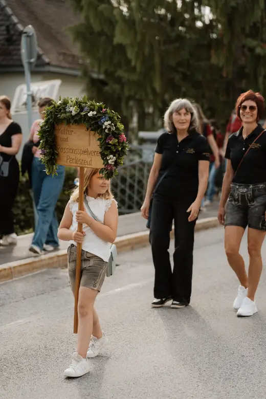 Schmalzlerfest Perlesreut 2025 Freitag: Kinder-Festzug, Perlesreuter BleMUSI Foto 2500178