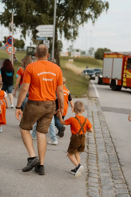 Schmalzlerfest Perlesreut 2025 Freitag: Kinder-Festzug, Perlesreuter BleMUSI Foto 2500187