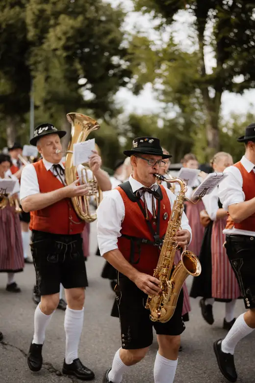 Schmalzlerfest Perlesreut 2025 Freitag: Kinder-Festzug, Perlesreuter BleMUSI Foto 2500212
