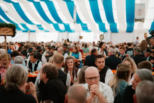 Schmalzlerfest Perlesreut 2025 Freitag: Kinder-Festzug, Perlesreuter BleMUSI Foto 2500256