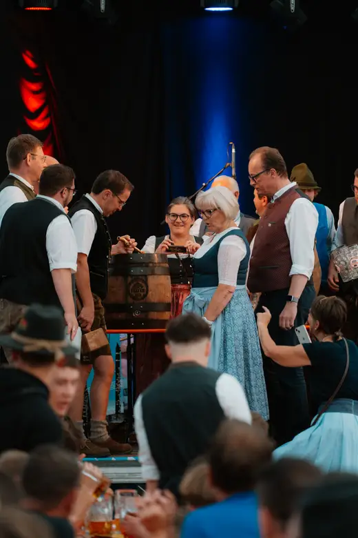 Schmalzlerfest Perlesreut 2025 Freitag: Kinder-Festzug, Perlesreuter BleMUSI Foto 2500263