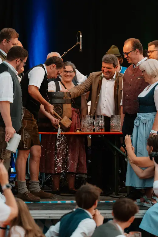 Schmalzlerfest Perlesreut 2025 Freitag: Kinder-Festzug, Perlesreuter BleMUSI Foto 2500269
