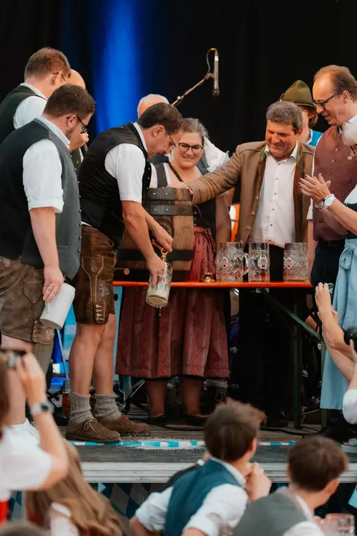 Schmalzlerfest Perlesreut 2025 Freitag: Kinder-Festzug, Perlesreuter BleMUSI Foto 2500271
