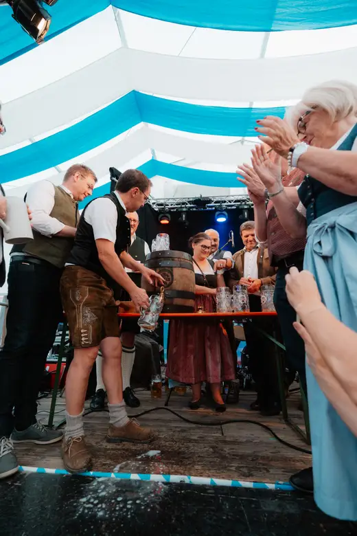 Schmalzlerfest Perlesreut 2025 Freitag: Kinder-Festzug, Perlesreuter BleMUSI Foto 2500277
