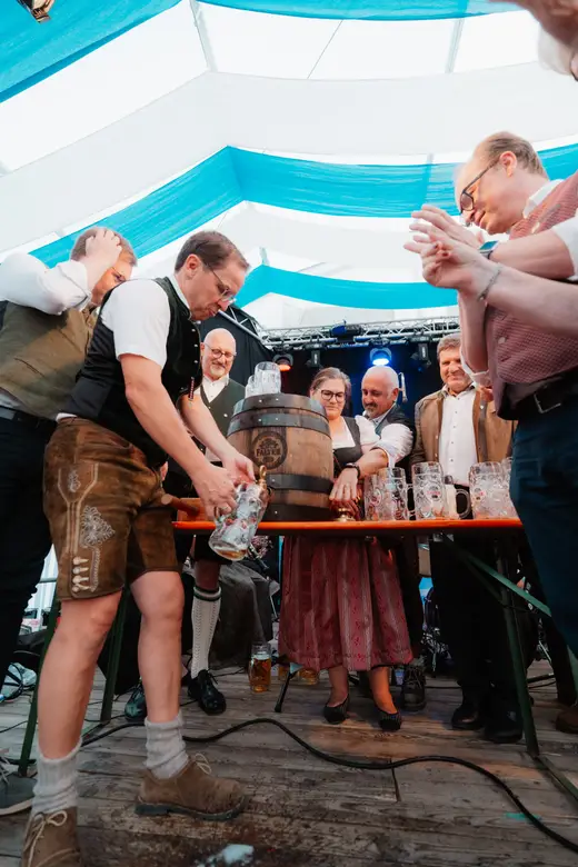Schmalzlerfest Perlesreut 2025 Freitag: Kinder-Festzug, Perlesreuter BleMUSI Foto 2500278