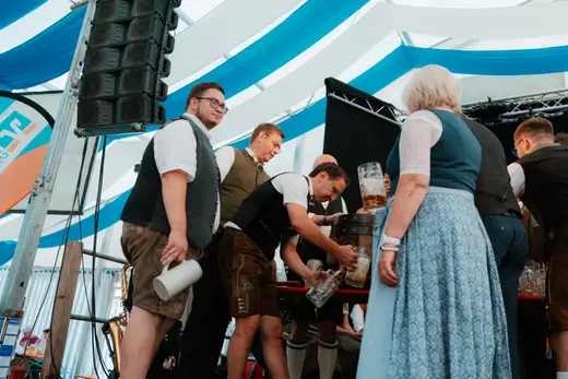 Schmalzlerfest Perlesreut 2025 Freitag: Kinder-Festzug, Perlesreuter BleMUSI Foto 2500283