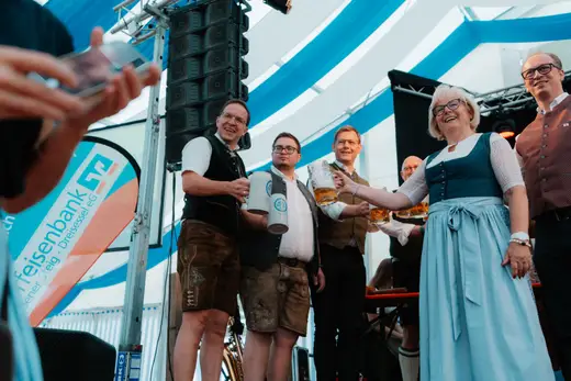 Schmalzlerfest Perlesreut 2025 Freitag: Kinder-Festzug, Perlesreuter BleMUSI Foto 2500285