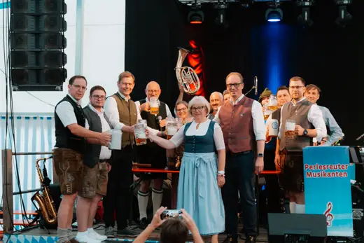 Schmalzlerfest Perlesreut 2025 Freitag: Kinder-Festzug, Perlesreuter BleMUSI Foto 2500287