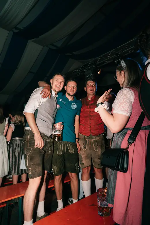 Schmalzlerfest Perlesreut 2025 Freitag: Kinder-Festzug, Perlesreuter BleMUSI Foto 2500417