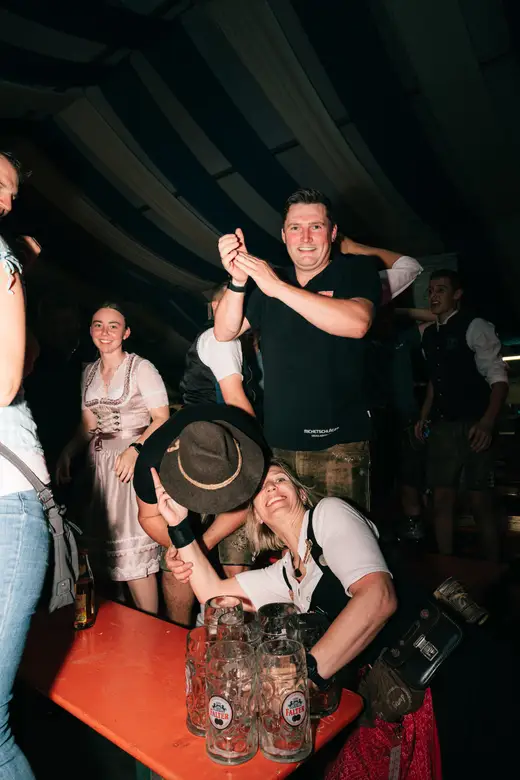 Schmalzlerfest Perlesreut 2025 Freitag: Kinder-Festzug, Perlesreuter BleMUSI Foto 2500419