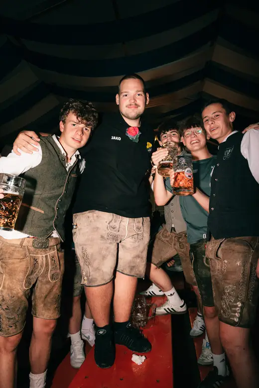 Schmalzlerfest Perlesreut 2025 Freitag: Kinder-Festzug, Perlesreuter BleMUSI Foto 2500425