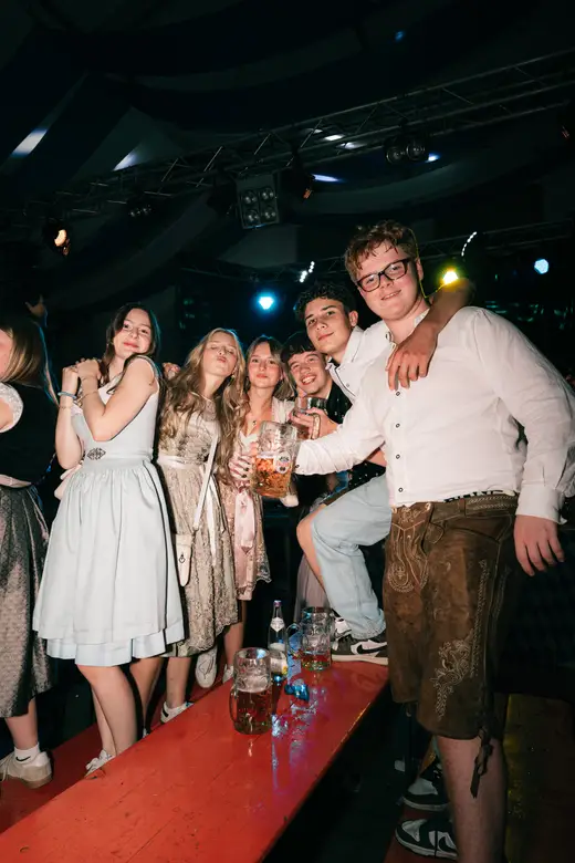 Schmalzlerfest Perlesreut 2025 Freitag: Kinder-Festzug, Perlesreuter BleMUSI Foto 2500428