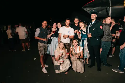 Schmalzlerfest Perlesreut 2025 Freitag: Kinder-Festzug, Perlesreuter BleMUSI Foto 2500439