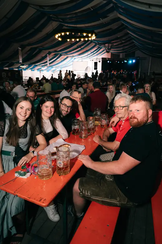 Schmalzlerfest Perlesreut 2025 Freitag: Kinder-Festzug, Perlesreuter BleMUSI Foto 2500453