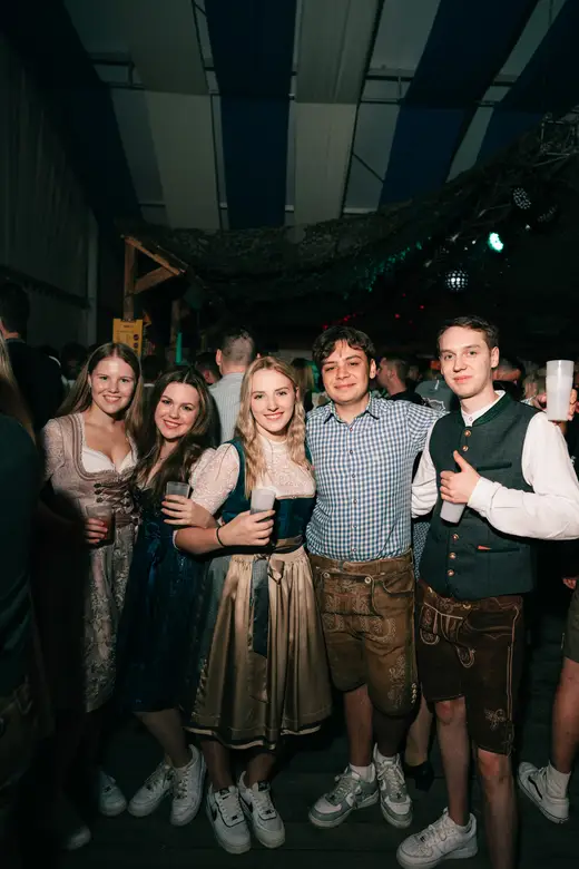 Schmalzlerfest Perlesreut 2025 Freitag: Kinder-Festzug, Perlesreuter BleMUSI Foto 2500468