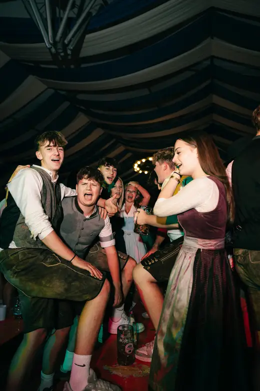 Schmalzlerfest Perlesreut 2025 Freitag: Kinder-Festzug, Perlesreuter BleMUSI Foto 2500471