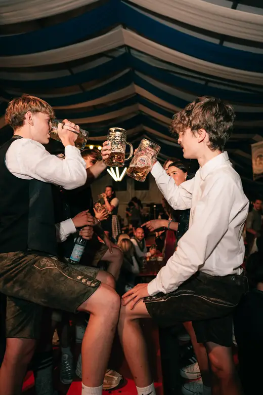Schmalzlerfest Perlesreut 2025 Freitag: Kinder-Festzug, Perlesreuter BleMUSI Foto 2500472