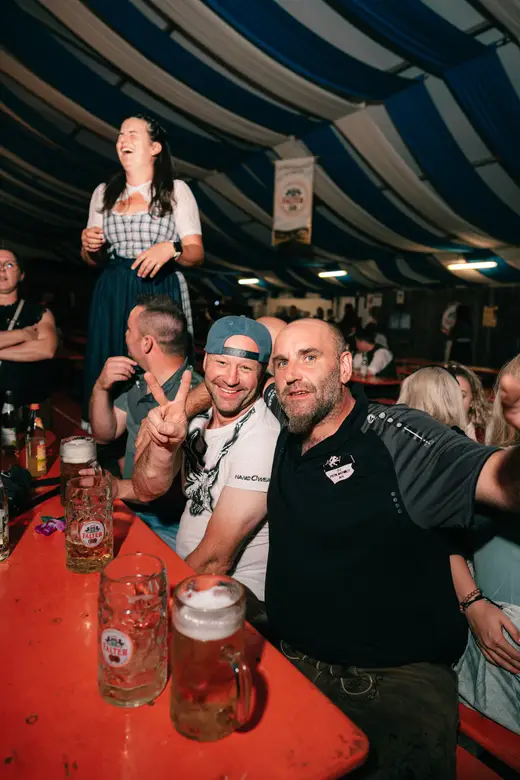 Schmalzlerfest Perlesreut 2025 Freitag: Kinder-Festzug, Perlesreuter BleMUSI Foto 2500484